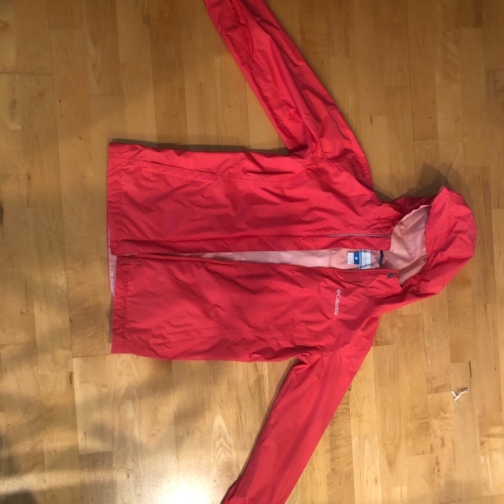 Columbia girls pink rain jacket-barely worn